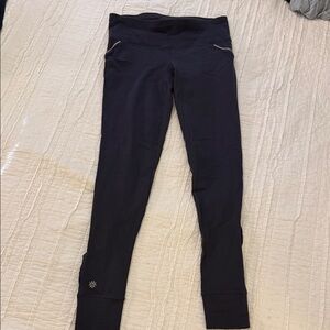 Women Athleta charcoal relay small tall Leggings